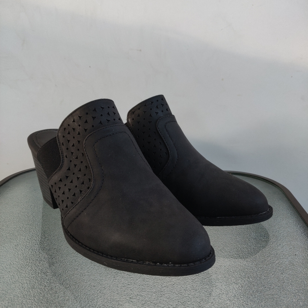 Cloudwalkers Kelly Brown Mule Boot women's
Black